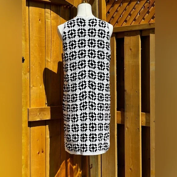 🆕 FARM Rio 🧿 NWT Patch Crochet Black & White Monochrome Mini Dress - Size L - Picture 7 of 16
